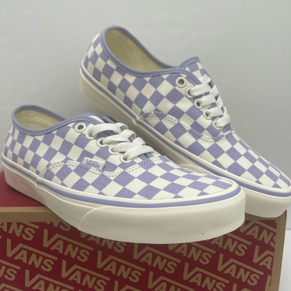 Vans WMNS Authentic
Checkerboard Lilac Sneakers
VN000BW5LLC
Lavender - Picture 4 of 16